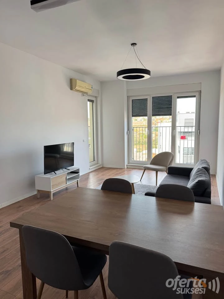 Jap me qira banesen 56m2 kati i -XIV- / Prishtine — fotografia 4