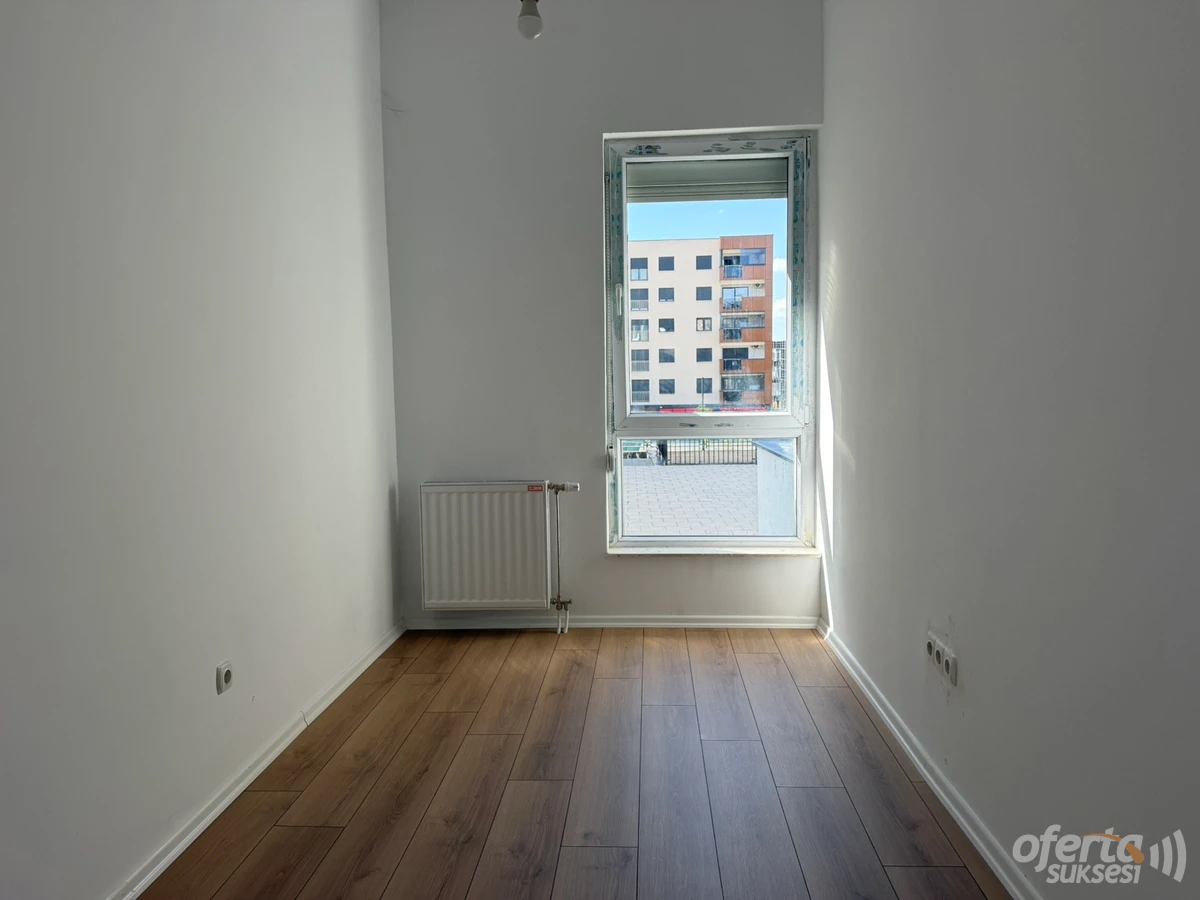 Lëshohet banesë-lokal afarist me qira / Prishtinë — fotografia 3