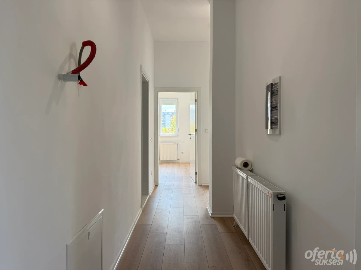 Lëshohet banesë-lokal afarist me qira / Prishtinë — fotografia 5